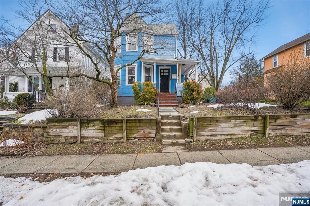 Photo of 68 Chestnut Street, Montclair, NJ 07042 (MLS # 26007166)