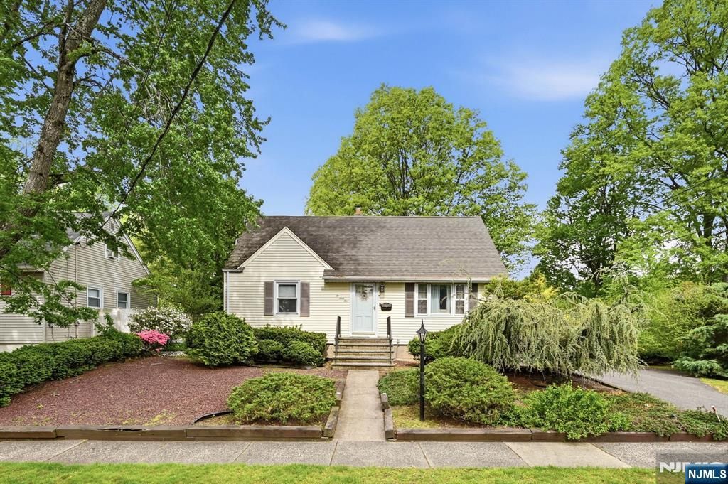 Photo of 264 Fern Street, Twp of Washington, NJ 07676 (MLS # 26016480)