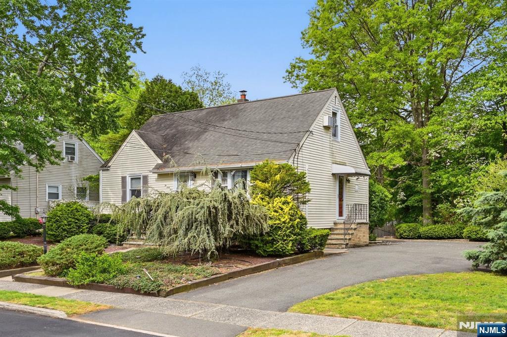 264 Fern Street
