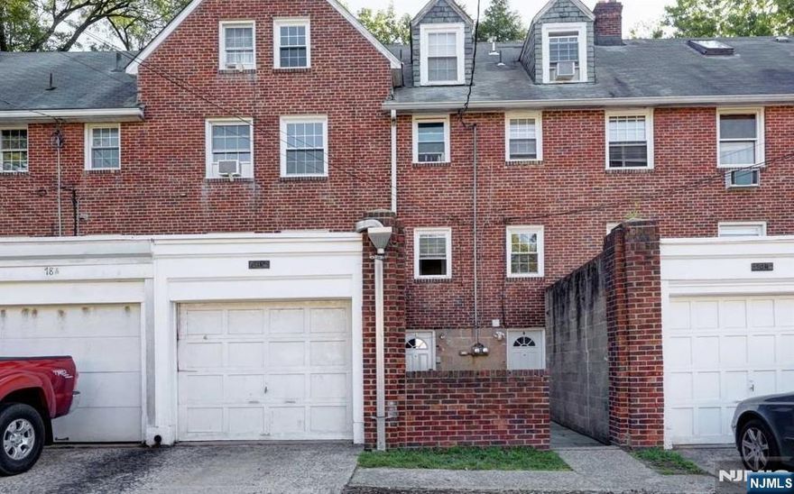 Located in the heart of Radburn, This 3 bedrooms, 2 bathrooms apartment offers specious living room, generous size bedrooms and a full bathroom on the first floor. The lower level offers a separate space that can be used as an office or a bedroom (with a legal egress windows), a Full newer bathroom and, a large play area also with a large window. Central air and washer/dryer are included. Situated minutes from the train to NY, steps away the Radburn school and in short distance to shopping, houses of worship and major Hwys. Enjoy the Radburn amenities, including pool, parks, playgrounds, tennis courts and a range of activities for children and adults.