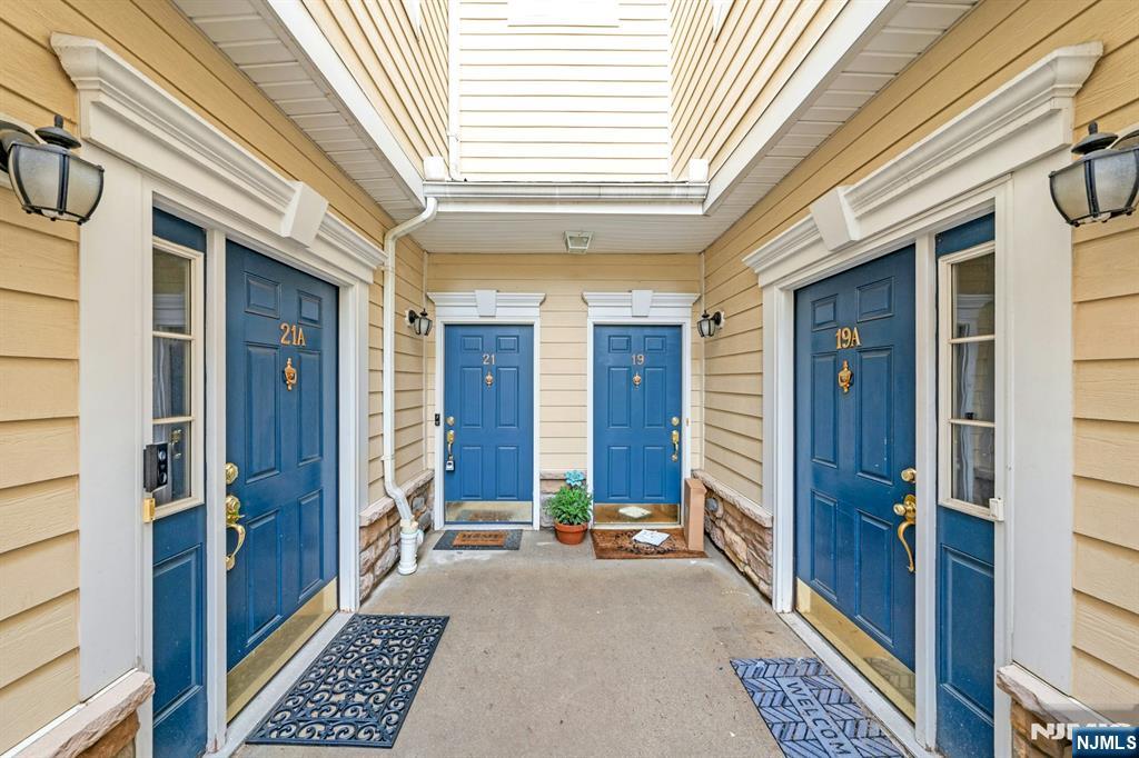 21 Forshee Circle 21