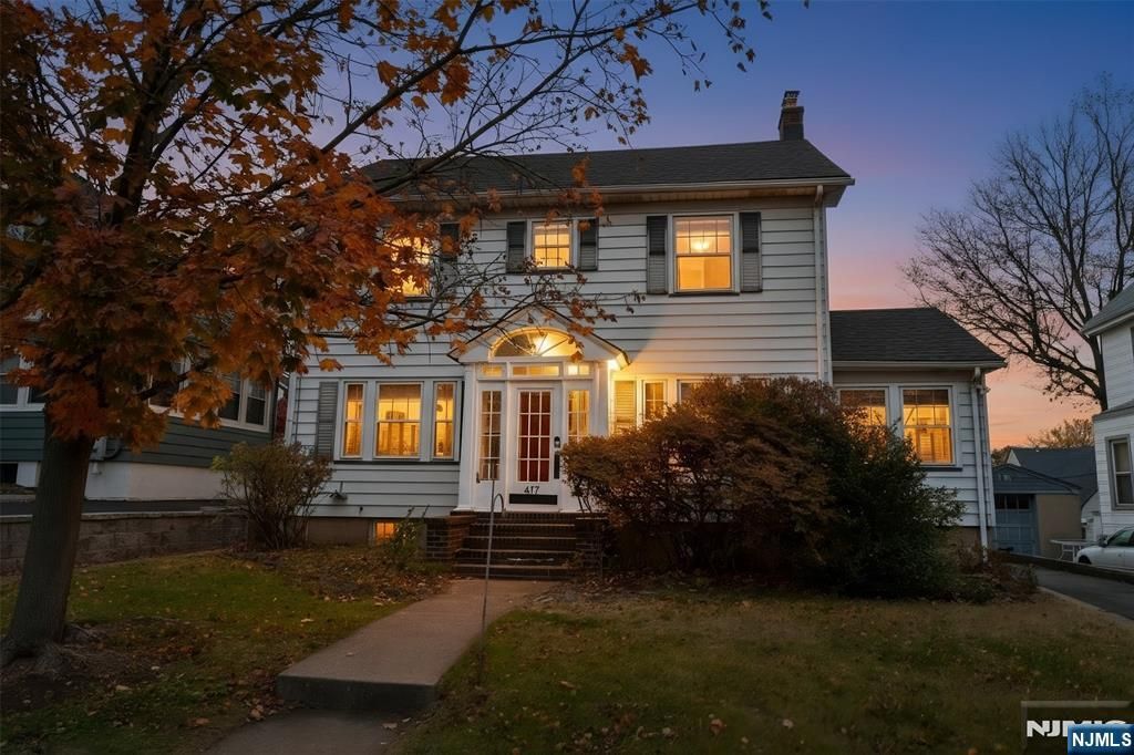 Photo of 417 Franklin Avenue, Hasbrouck Heights, NJ 07604 (MLS # 26002375)