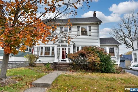 Photo of 417 Franklin Avenue, Hasbrouck Heights, NJ 07604 (MLS # 26002375)