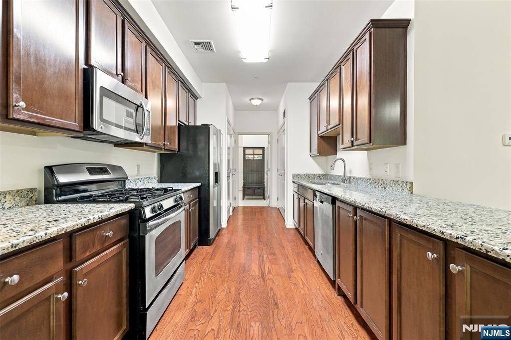 305 Waterview Court
