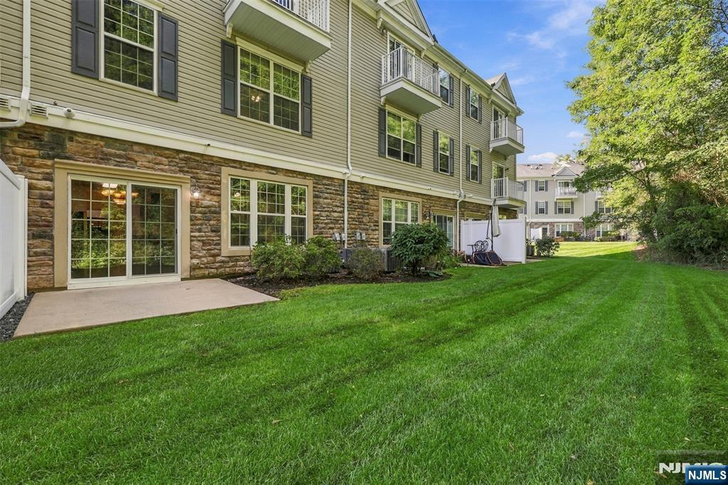 305 Waterview Court