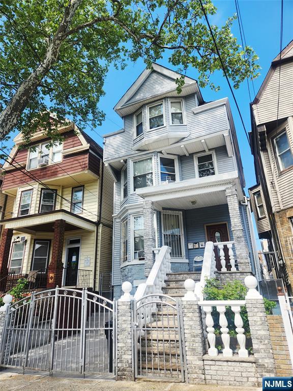 324 Clifton Avenue
