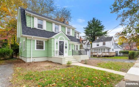 Photo of 401 Conrad Road, Englewood, NJ 07631 (MLS # 26022266)