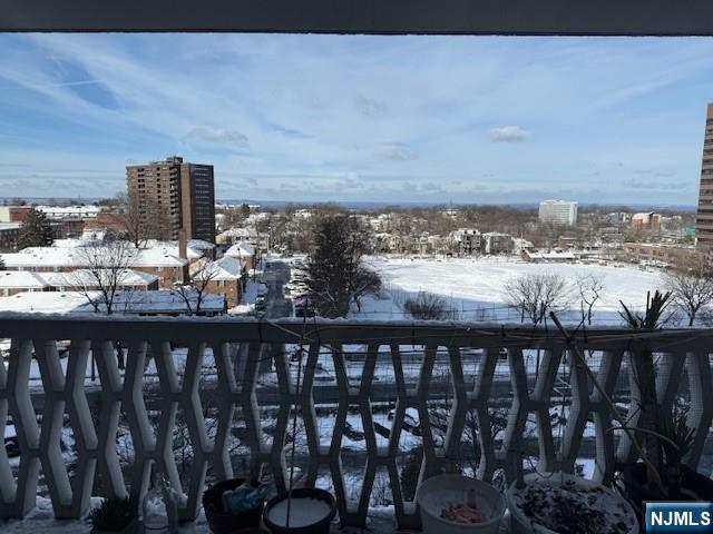 2000 Linwood Avenue 8B