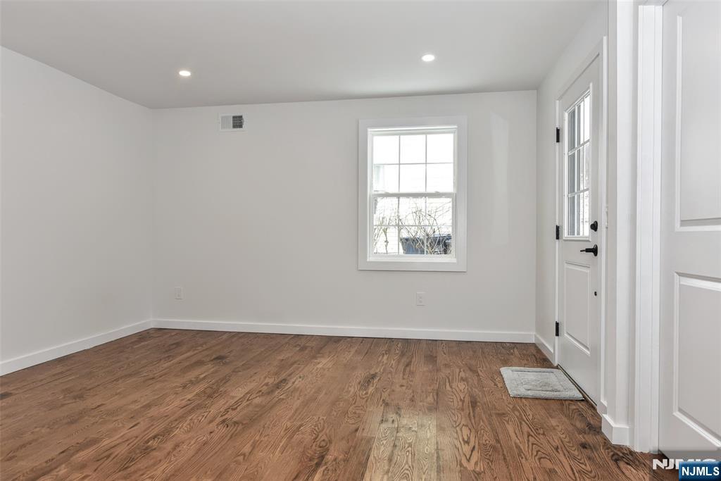 18 Governor Haines Street