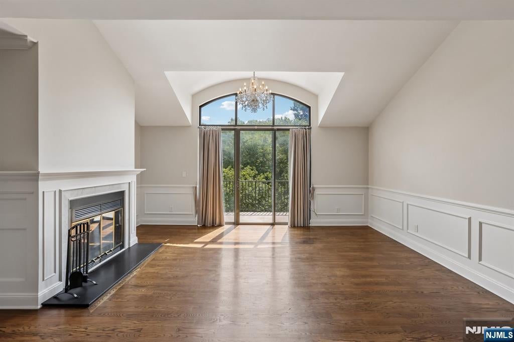 10 Wadsworth Court