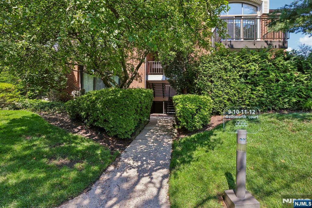 10 Wadsworth Court 510