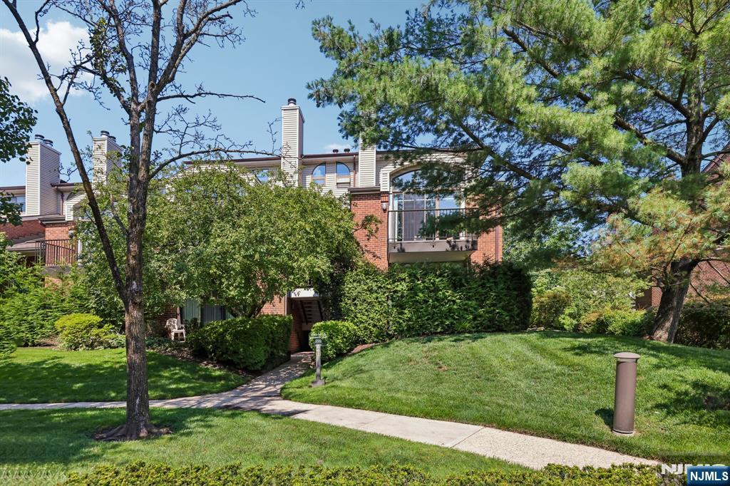 10 Wadsworth Court 510