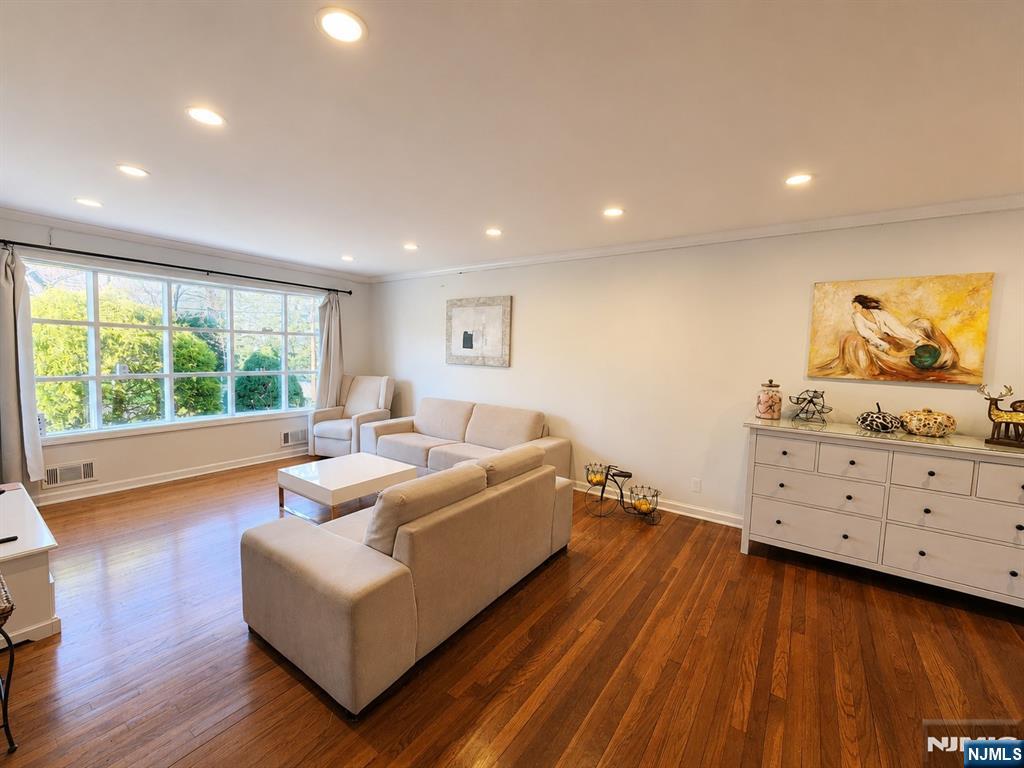 20 Elmwood Terrace