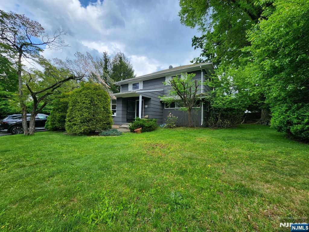 Photo of 20 Elmwood Terrace, Cresskill, NJ 07626 (MLS # 26016885)