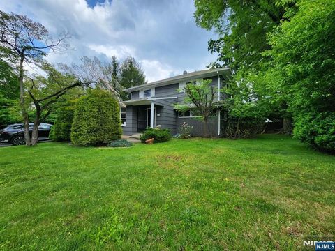 Photo of 20 Elmwood Terrace, Cresskill, NJ 07626 (MLS # 26016885)