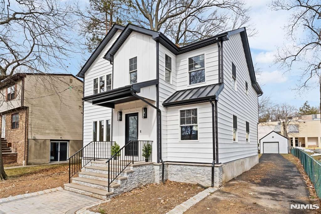 Photo of 57 E Hudson Avenue, Englewood, NJ 07631 (MLS # 26007538)