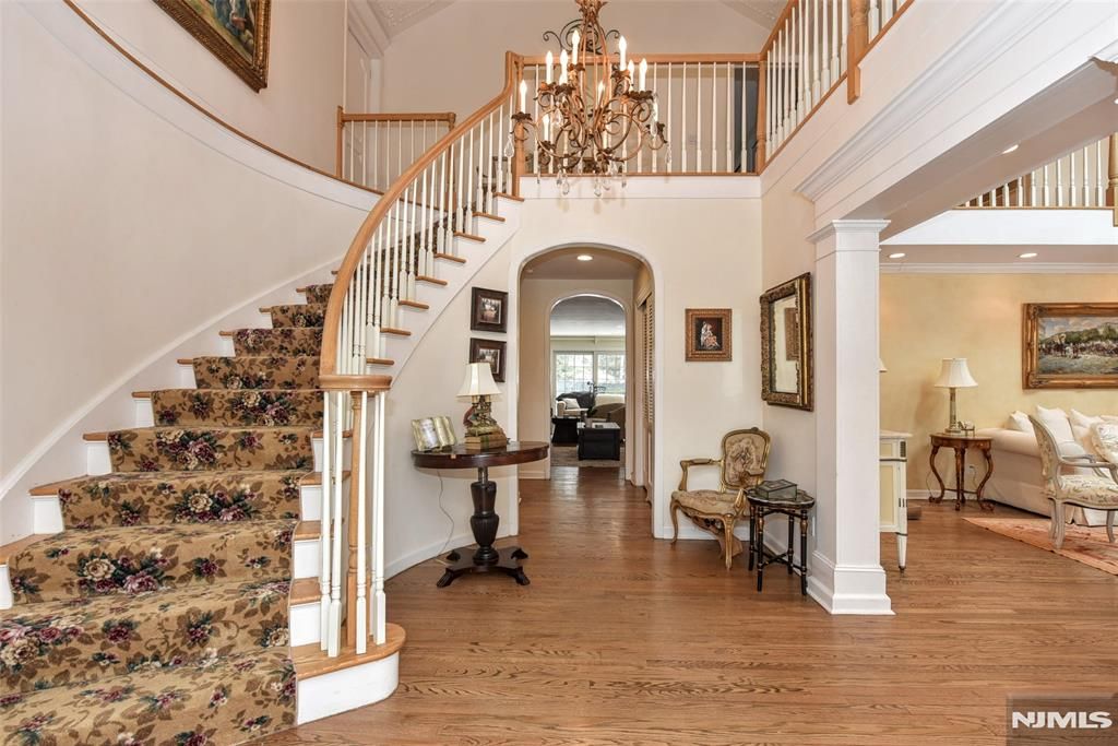 Photo of 30 Chestnut Ridge Road, Saddle River, NJ 07458 (MLS # 26009261)