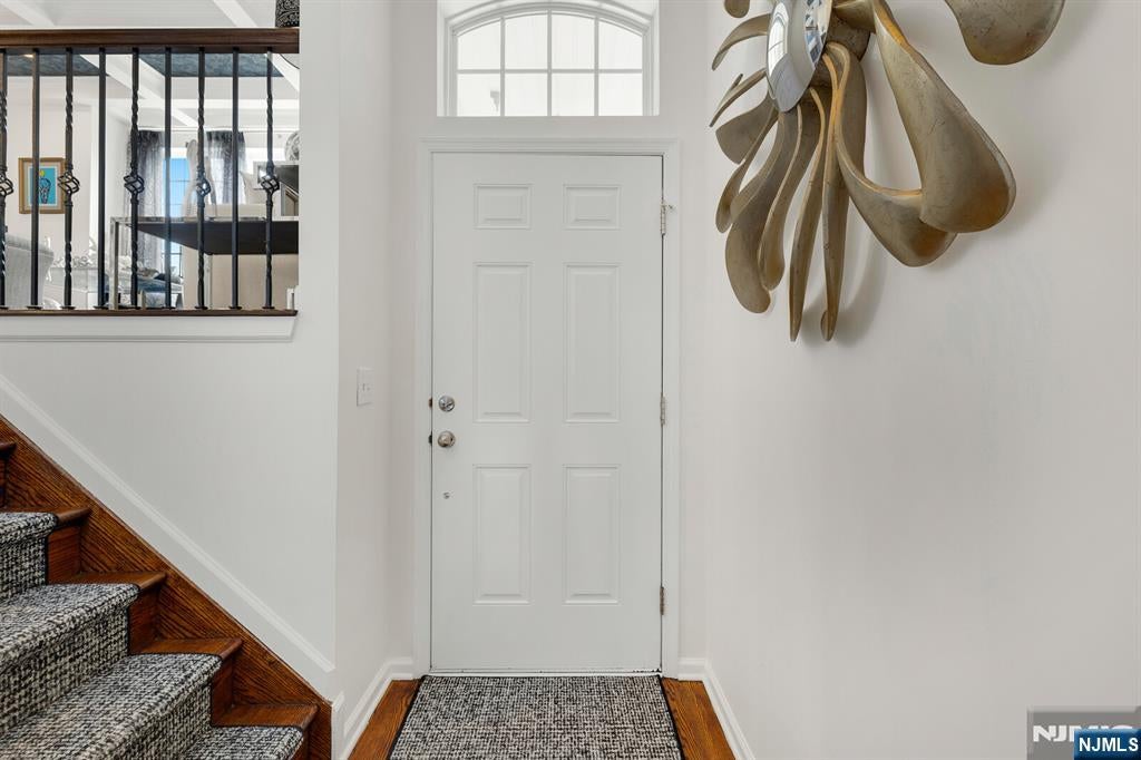 5 Creekside Court