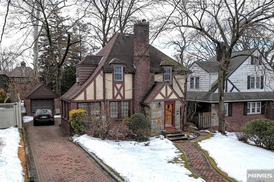 Traditional Tudor in Teaneck! This 3 bedroom, 1.5 bath situated on a pretty street in an excellent location, convenient to shopping and major highways is a must see. Come put your touch on this great home! House being sold completely â€œas isâ€.