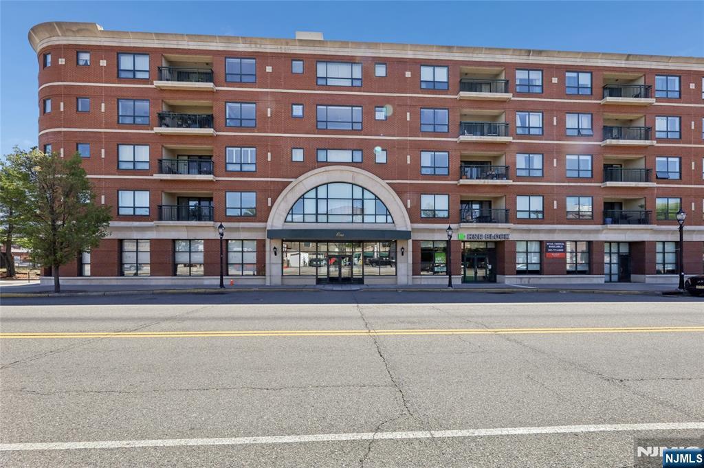 1 Orient Way 204