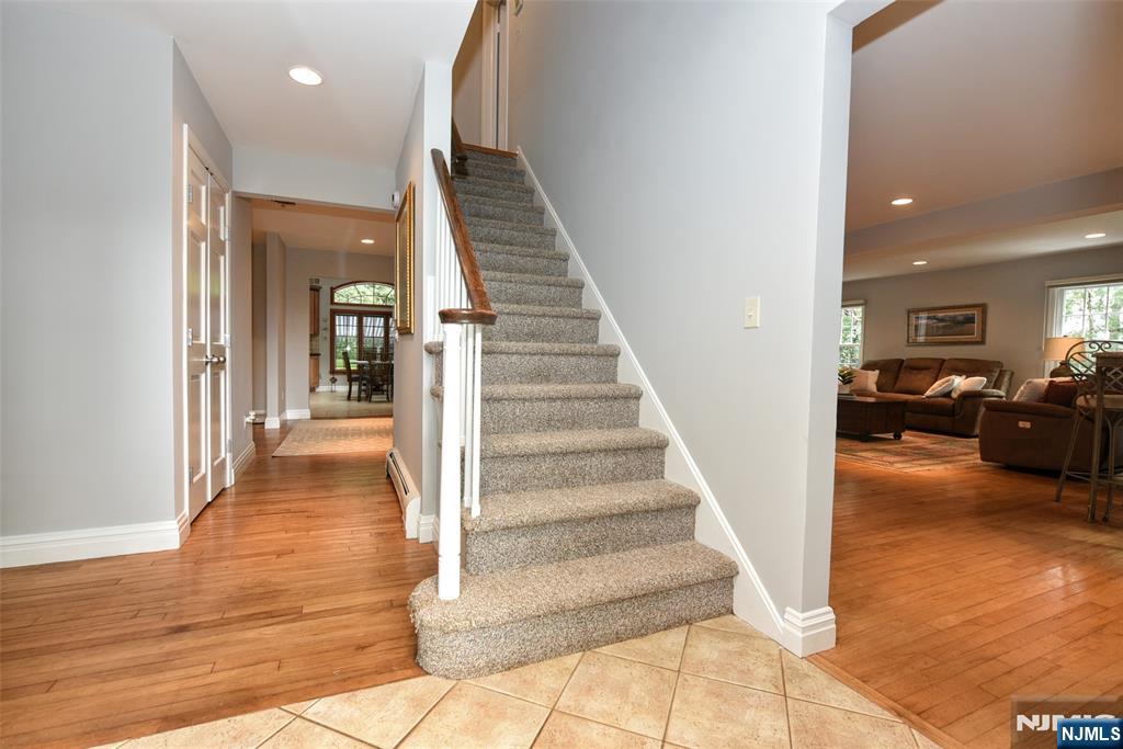 28 Indian Drive