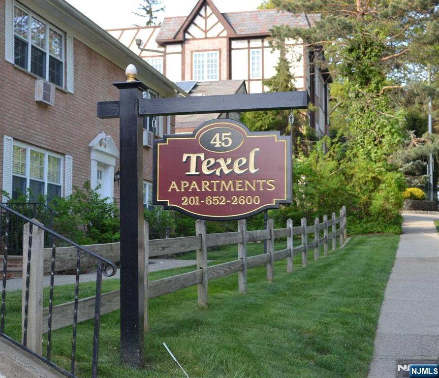Rental Property at 45 Maltbie Ave 8B, Midland Park, New Jersey - Bedrooms: 1 
Bathrooms: 1 
Rooms: 4  - $1,950 MO.