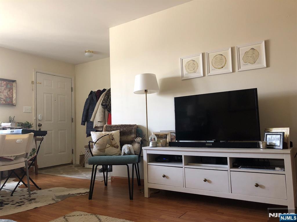 2088 Edward Court