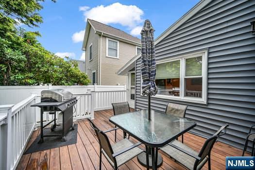 32 Oak Place