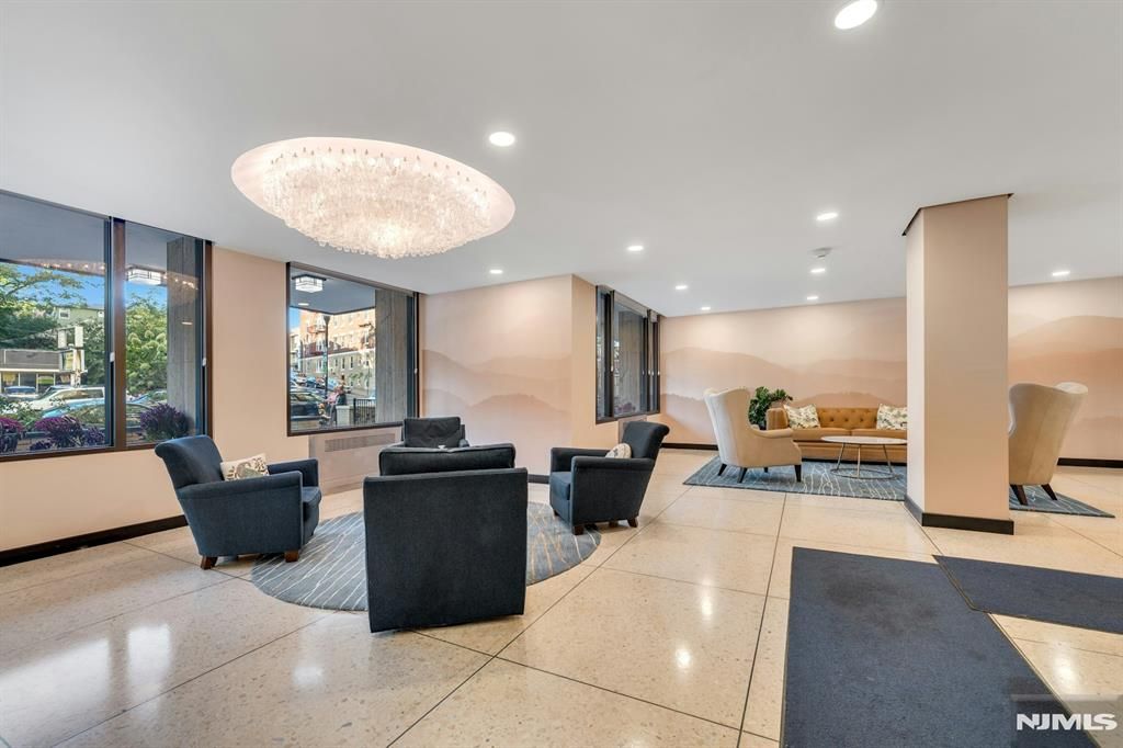 Photo of 6600 JFK Blvd E #21K, West New York, NJ 07093 (MLS # 25037500)