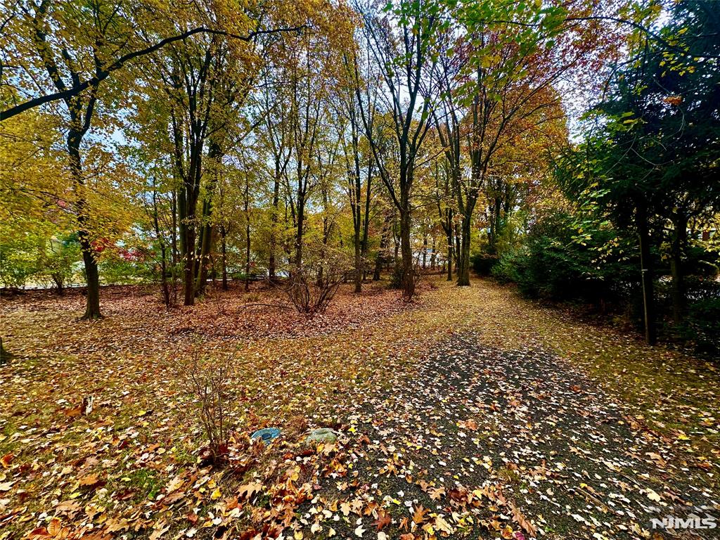 216 E Midland Avenue