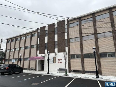 Photo of 810 Abbott BLVD #G3, Fort Lee, NJ 07024 (MLS # 26030095)