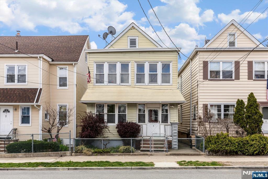 Rental Property at 9 Cambridge Ave, Garfield, New Jersey - Bedrooms: 2 
Bathrooms: 1 
Rooms: 4  - $2,400 MO.