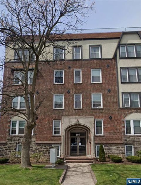 Photo of 407 Highland Ave #A2, Palisades Park, NJ 07650 (MLS # 26011039)