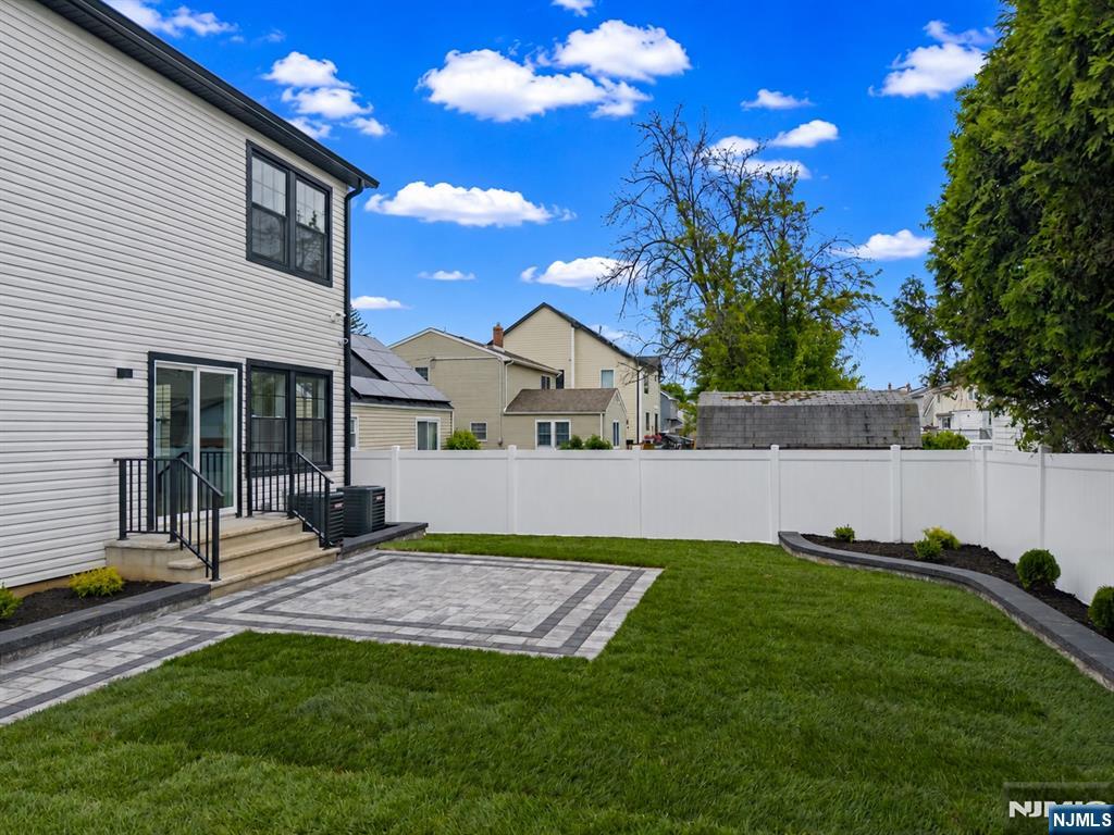 55 Long Hill Drive
