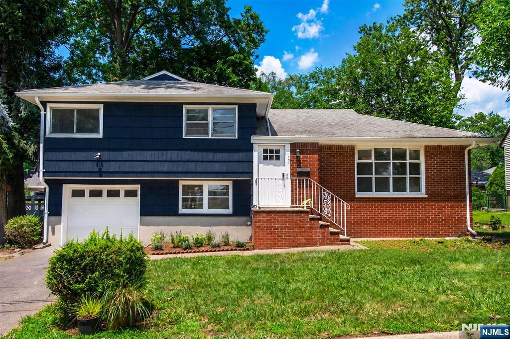 Photo of 107 Highland Avenue, Bergenfield, NJ 07621 (MLS # 26018607)