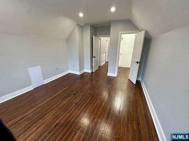 Hawthorne, New Jersey 07506, United States, 4 Bedrooms Bedrooms, ,2 BathroomsBathrooms,Residential,Pending,77251