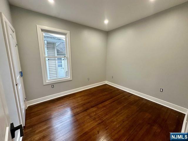 Hawthorne, New Jersey 07506, United States, 4 Bedrooms Bedrooms, ,2 BathroomsBathrooms,Residential,Pending,77251