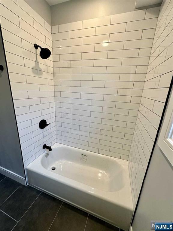 Hawthorne, New Jersey 07506, United States, 4 Bedrooms Bedrooms, ,2 BathroomsBathrooms,Residential,Pending,77251