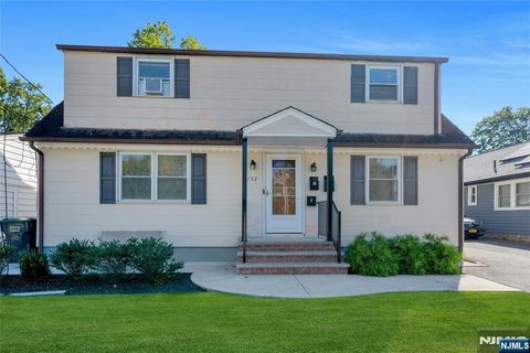 Photo of 132 River Edge Rd #1, Bergenfield, NJ 07621 (MLS # 25031090) Photo of 132 River Edge Rd #1, Bergenfield, NJ 07621 (MLS # 25031090)