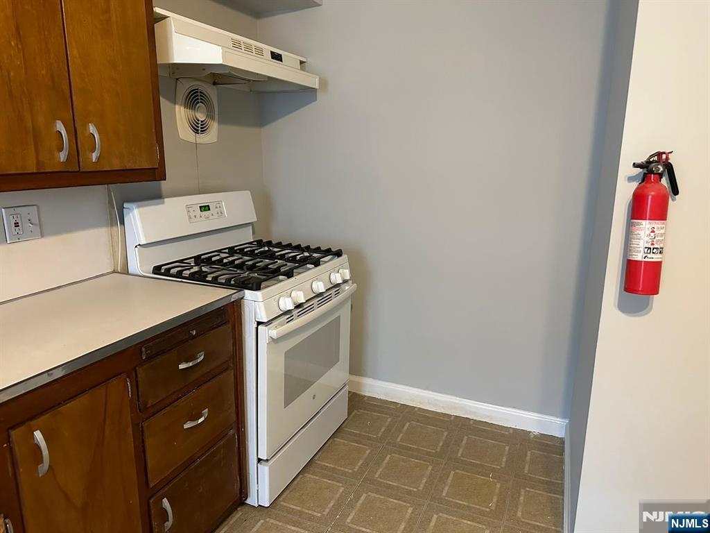 132 River Edge Road 1