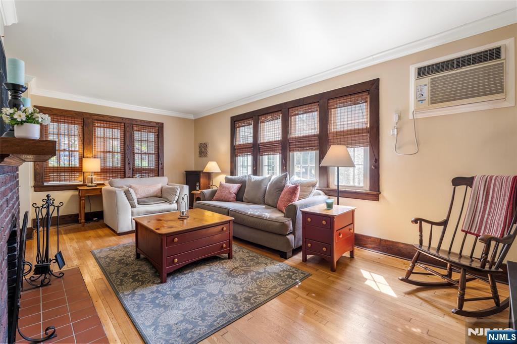 380 Orchard Terrace
