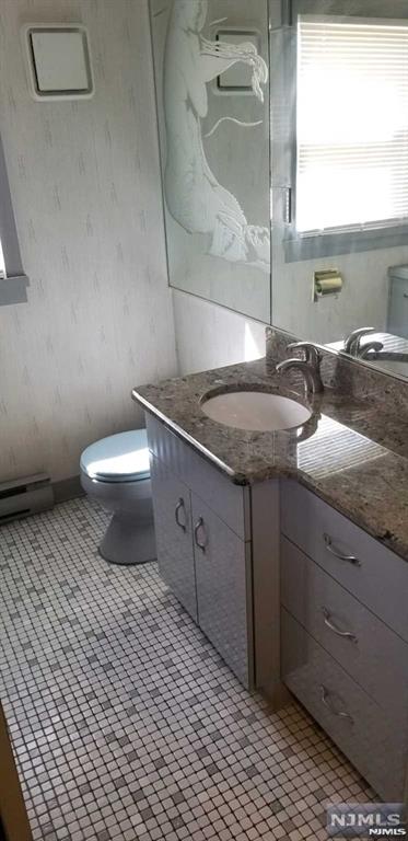 Wood Ridge, New Jersey 07075, United States, 1 Bedroom Bedrooms, ,1 BathroomBathrooms,Residential,Active,88831