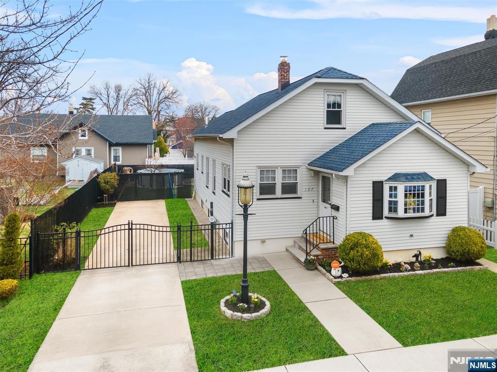 227 Forest Avenue