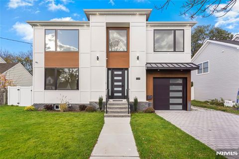 Photo of 1225 Eastern Drive, Fair Lawn, NJ 07410 (MLS # 26000996)