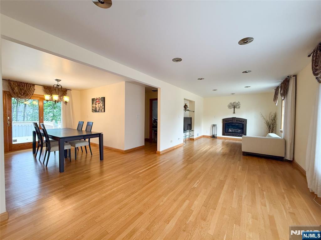 39-05 Knott Terrace