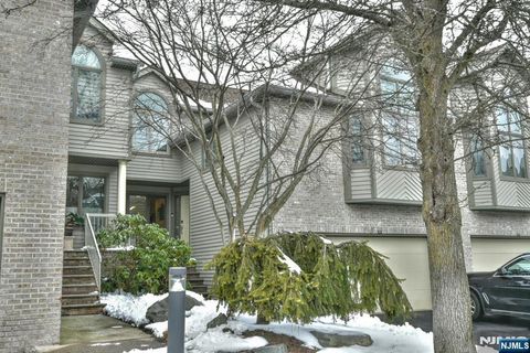 605 Fir Court 605 Norwood NJ 07648
