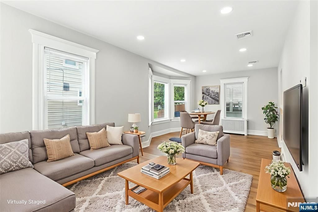 Photo of 45 Oakridge Road, West Orange, NJ 07052 (MLS # 25038316)