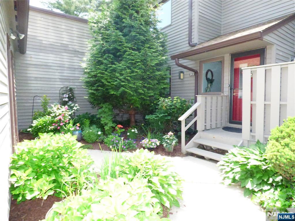 253 Vista View Drive 253