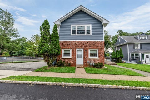 Photo of 255 Fairview Avenue, Verona, NJ 07044 (MLS # 26034465)