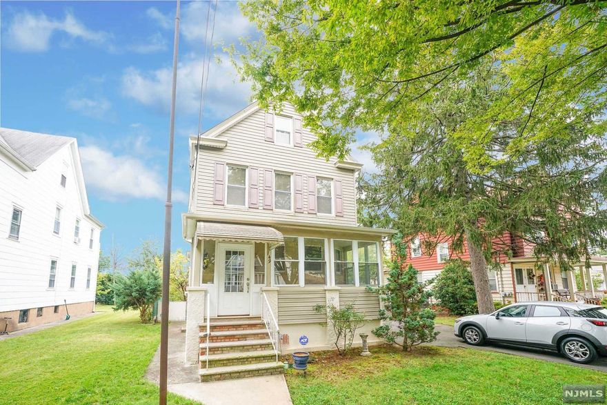 Beautiful well kept colonial with full finished basement, full finished attic, 3 bathrooms, expanded driveway.